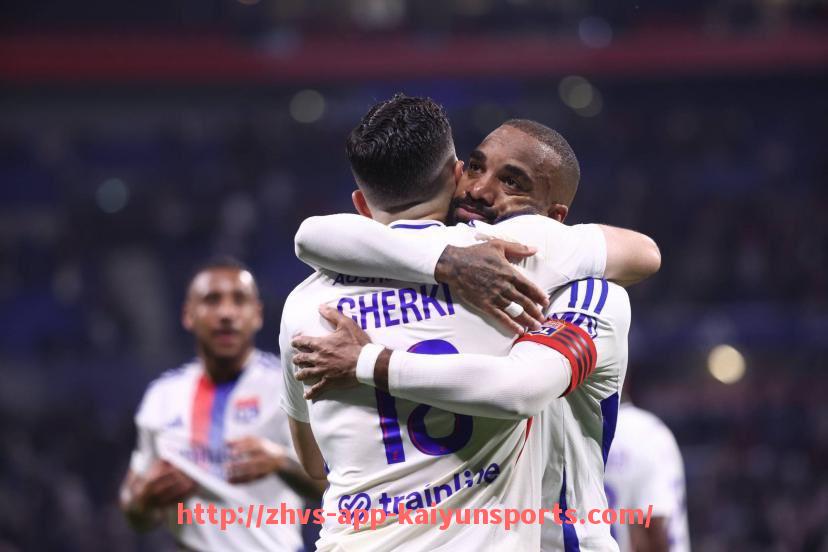 开云体育app下载-法甲2025赛季防守端表现及各队战术结构评估