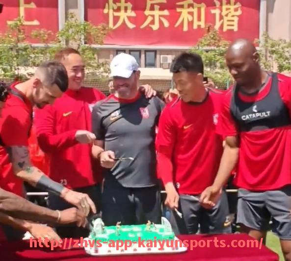 开云体育app下载-2018年火箭队西部决赛精彩回顾及分析 开云体育app下载-2018年火箭队西部决赛精彩回顾及分析